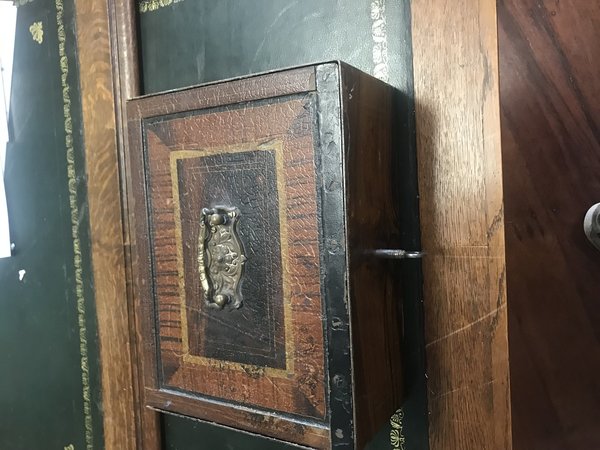 Antique portable safe - 19th Century