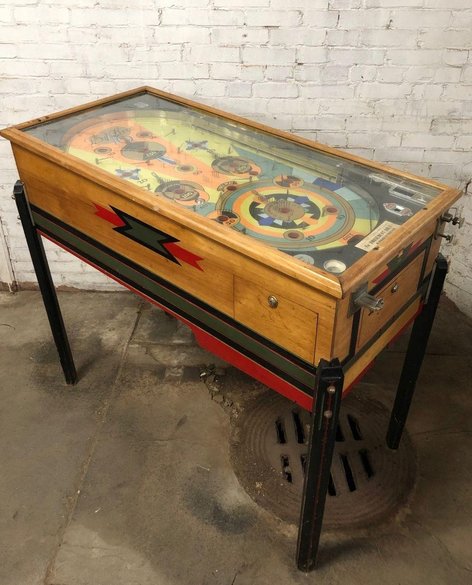 ROCK-OLA “DeLUXE 46” 5¢ PINBALL MACHINE — 1935